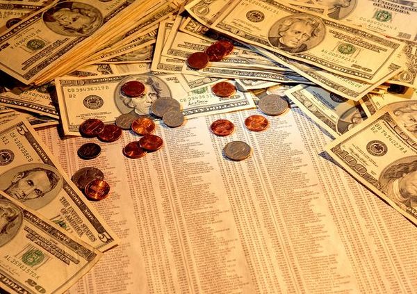 美国下半年进口恐暴跌20%，零售业紧急